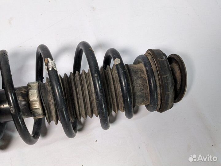 Стойка подвески передняя правая Opel Astra J седан