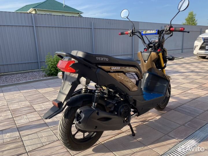 Продам скутер Vento Naked