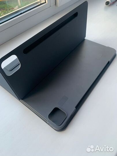 Умный чехол с клавиатурой