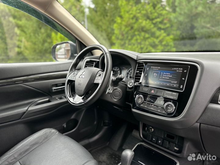 Mitsubishi Outlander 2.4 CVT, 2018, 86 000 км