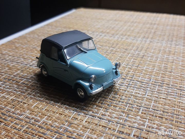 Модель автомобиля деагостини