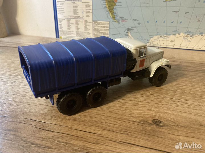 Модель автомобиля Урал