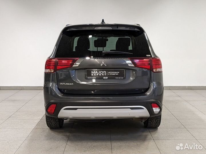 Mitsubishi Outlander 2.4 CVT, 2021, 70 583 км