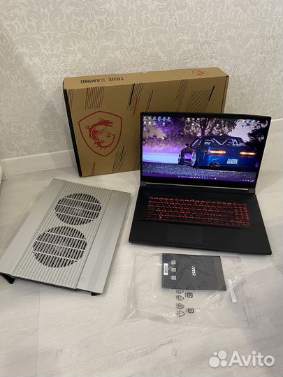 Игровой ноутбук msi katana 11uc-480XRU