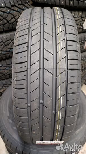 Kumho Ecsta HS52 225/50 R17 98W