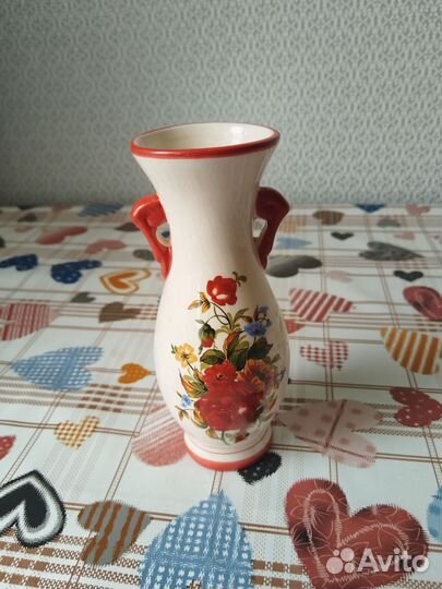 Сувенирная декоративная ваза