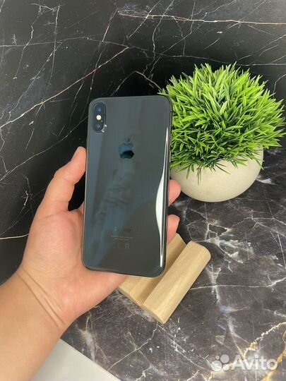 iPhone X, 64 ГБ