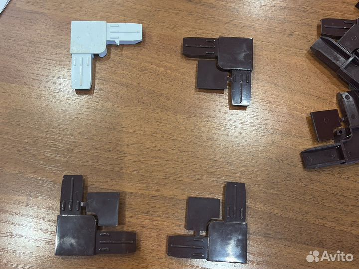 Уголки для москитных сеток