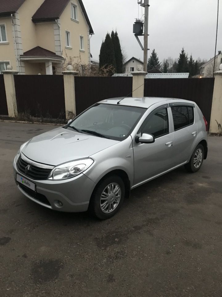 Renault Sandero: фото владельца
