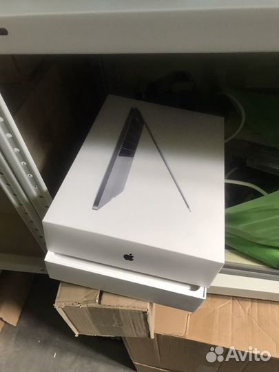 Apple MacBook Pro 2019 (коробка)