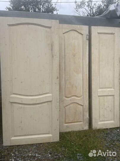 Дверь деревянная