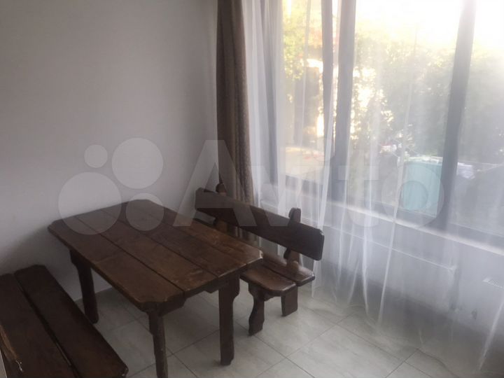 2-к. квартира, 50 м², 1/2 эт.