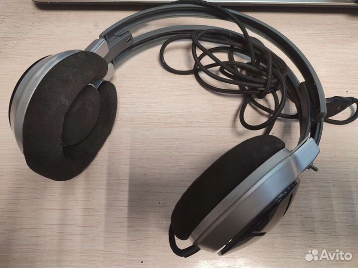 Проводные наушники dialog