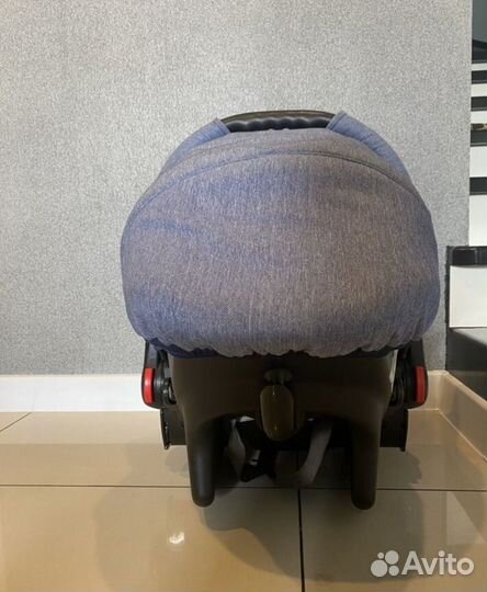 Детское автокресло + адаптеры