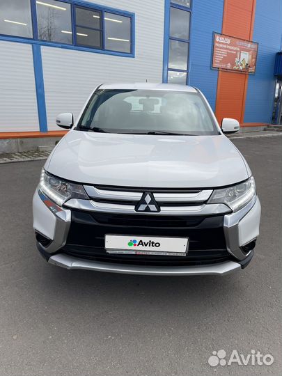 Mitsubishi Outlander 2 CVT, 2016, 100 000 км