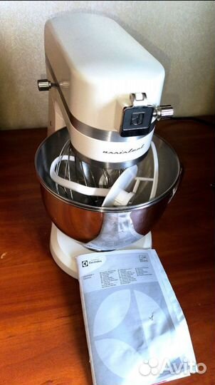 Тестомес Орбитальный миксер Electrolux EKM 4100