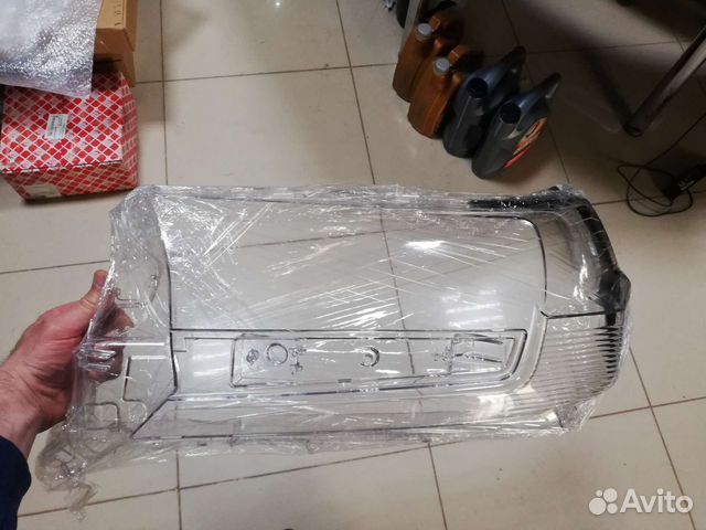 Стекло фары (иномарки)