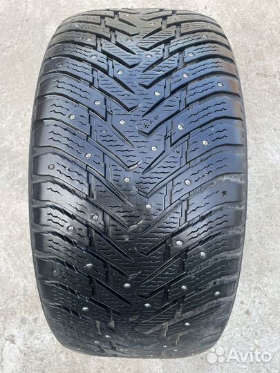 Nokian Tyres Hakkapeliitta 8 SUV 275/40 R20