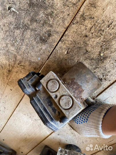 Блок Abs Kia Cerato 2 s4