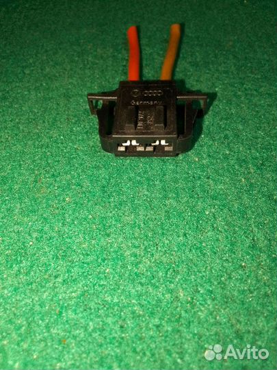 1J0972752 Разъём моторчика печки VW Polo