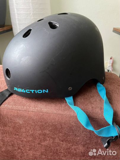 Шлем для самоката, роликов, скейтборда