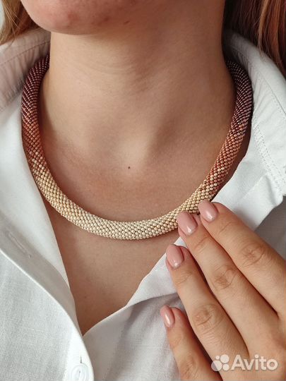 Колье из бисера