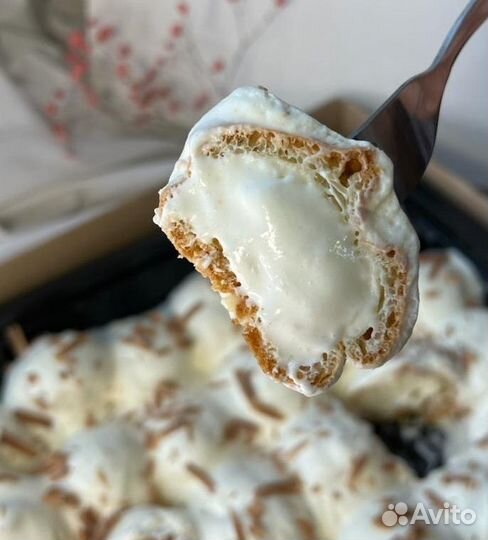 Профитроли с пломбирной и шоколадной начинкой