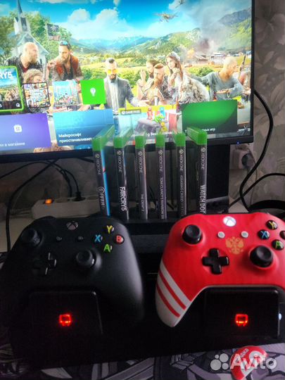 Xbox one x 1tb с играми
