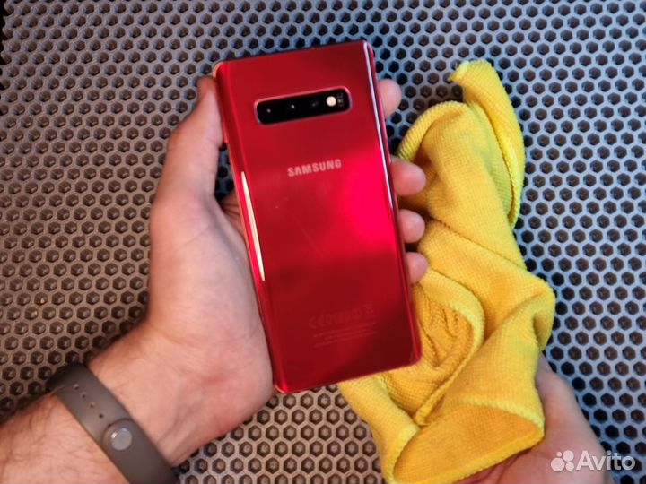 Samsung Galaxy S10+, 8/128 ГБ