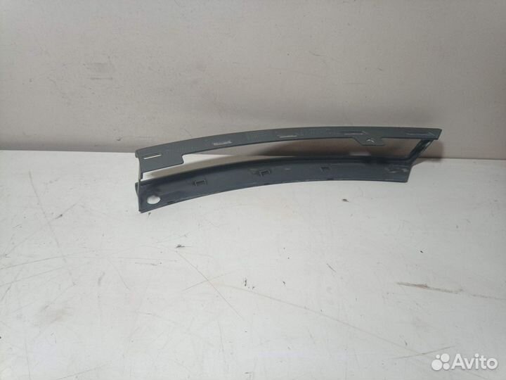 Рамка указателя поворота Volkswagen Passat B6