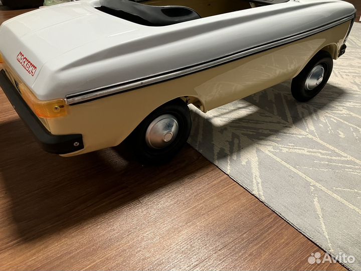 Педальный Москвич