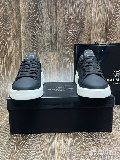 Крассовки мужские balmain 40-45