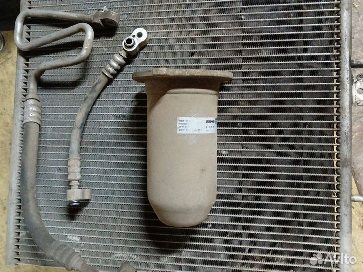 Радиатор кондиционера BMWe39