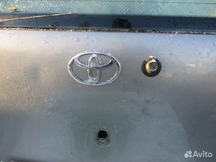 Дверь багажника Toyota Yaris 2004 Рест