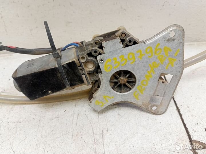 Стеклоподъемник электрический задний левый