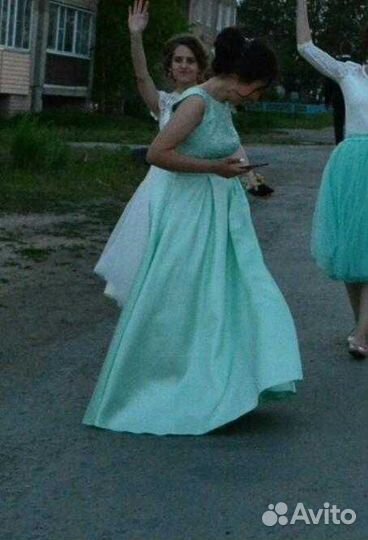 Платье вечернее(на выпускной)