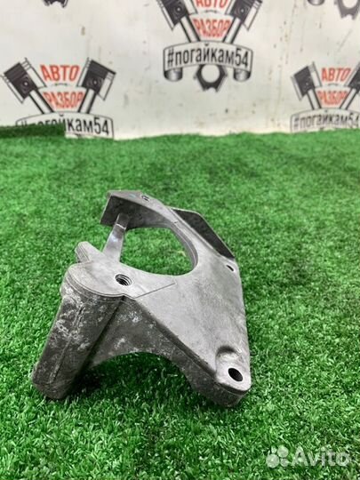 Крепление рулевой рейки Bmw 5-Series E60 N52B30