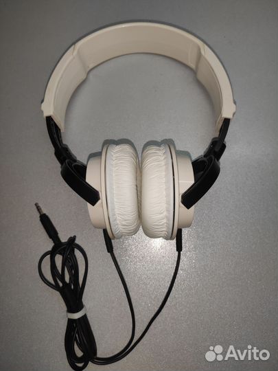 Наушники Philips SHL 3000W