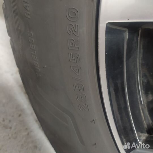 Yokohama Advan Sport V105T 285/45 R20