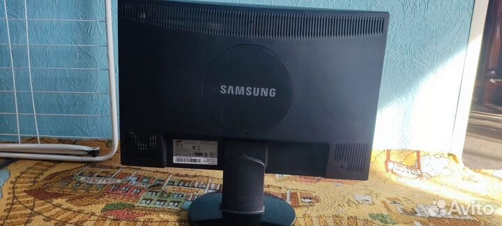 Монитор Samsung 1920х1080