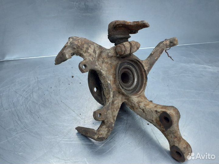 Кулак поворотный передний левый Volkswagen Golf