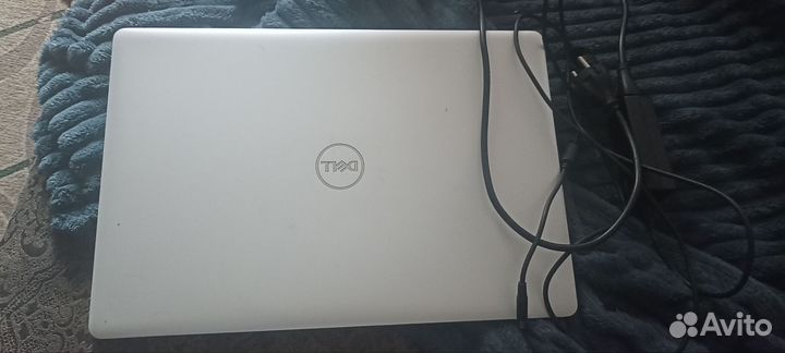Ноутбук dell inspiron