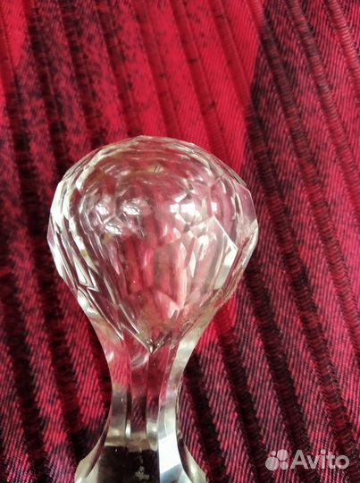 Пробка чешуйкой от графина