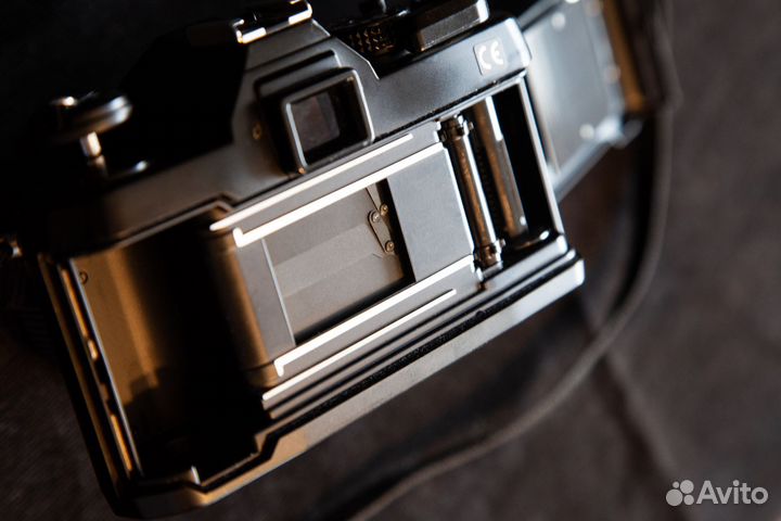 Yashica FX-3 2000 Carl Zeiss Planar 50 1.4