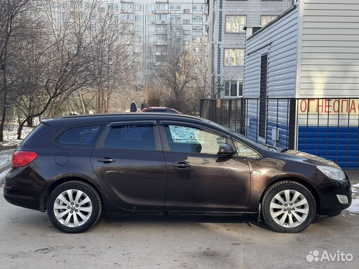 Opel Astra 1.6 AT, 2012, 205 000 км