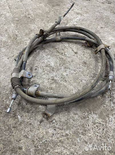 Трос ручного тормоза Mitsubishi Pajero Sport 3