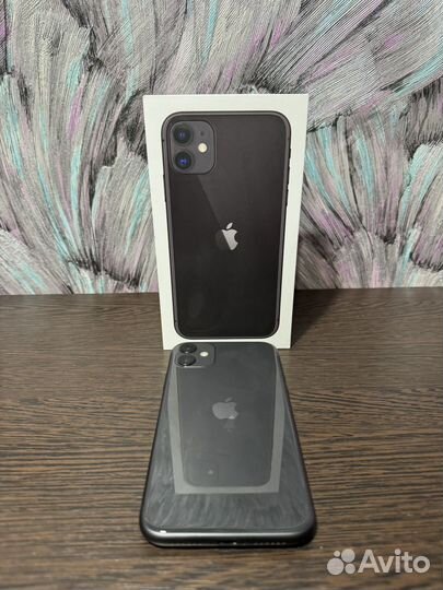 iPhone 11, 64 ГБ