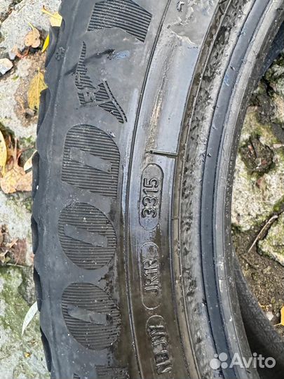 Goodyear Ultragrip Ice Arctic 245/50 R18 104T