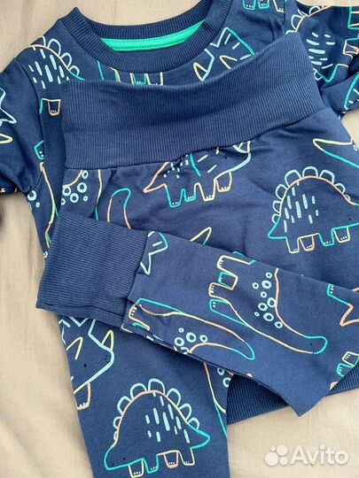 Костюм динозавры: свитшот штаны 86 см Англия,новый