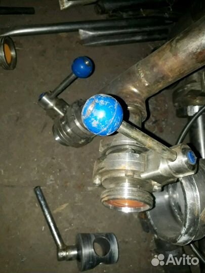 Трубы и запорная арматура из нержавеющей стали